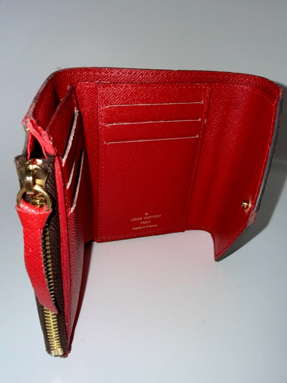 Brown Checkered Compact Wallet Red Interior Snap & Zip - Picture 6 of 8